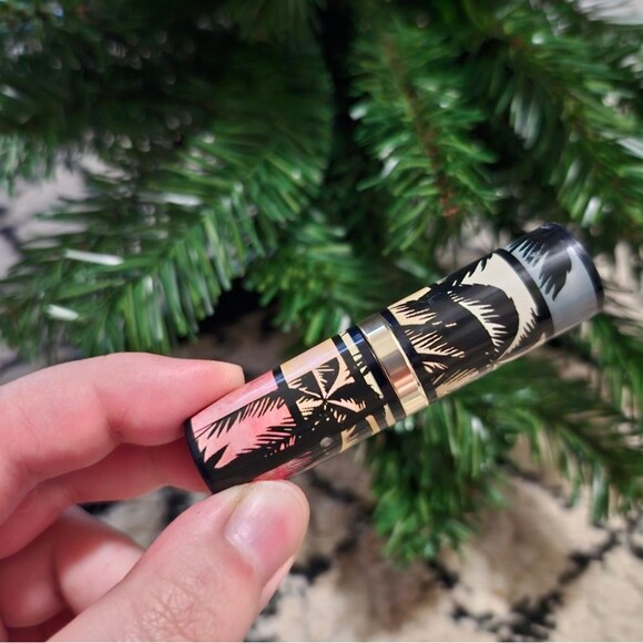 Estee Lauder Candy Lipstick Pink - Picture 1 of 5
